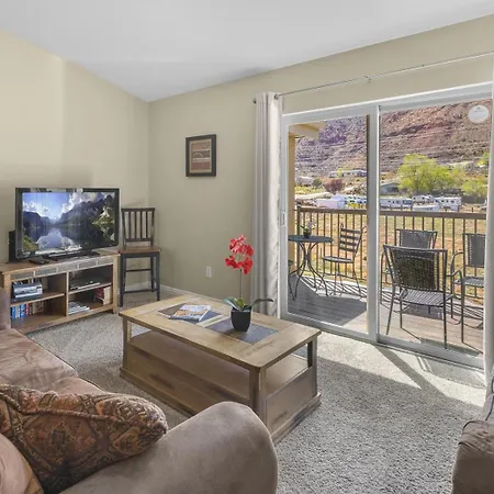 Villa 2511 Redcliff Rd 3J